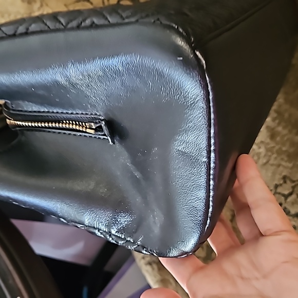 Tory Burch, leather, spacious authentic.Normal were. - Picture 3 of 7